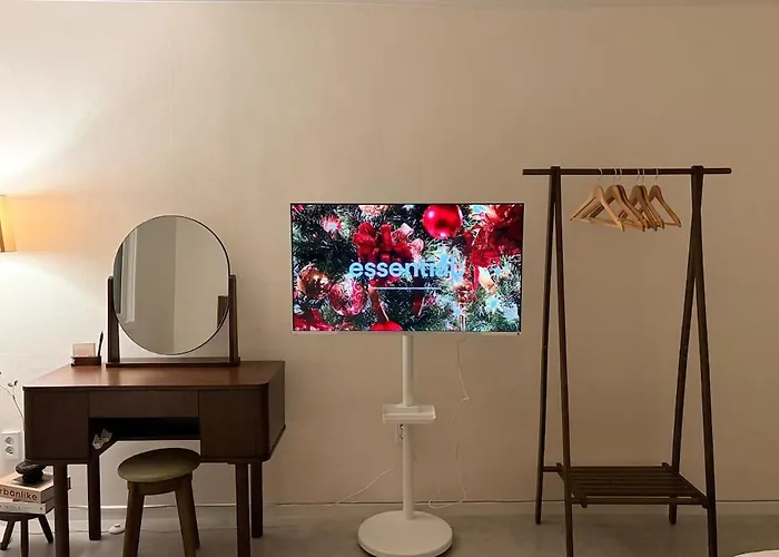 Apartment Large Space Dongmyo Station, Dongdaemun, Ddp, Gyeongbokgung Palace, Gwangjang Market, Airport Bus 8 Minutes, 5 Beds, 3