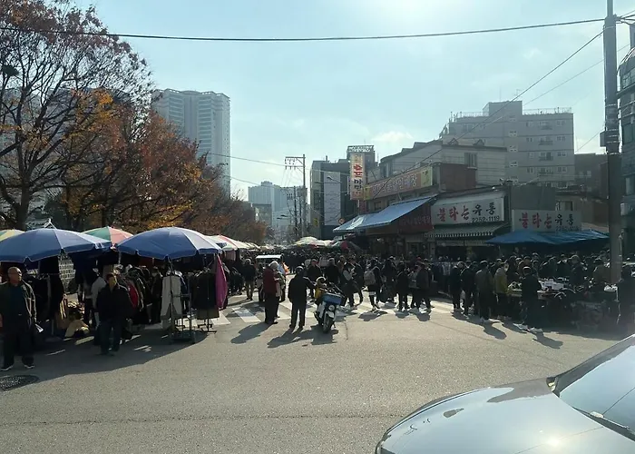 Large Space Dongmyo Station, Dongdaemun, Ddp, Gyeongbokgung Palace, Gwangjang Market, Airport Bus 8 Minutes, 5 Beds, 3 *