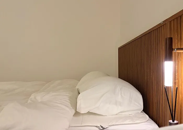 Large Space Dongmyo Station, Dongdaemun, Ddp, Gyeongbokgung Palace, Gwangjang Market, Airport Bus 8 Minutes, 5 Beds, 3 * Seoul